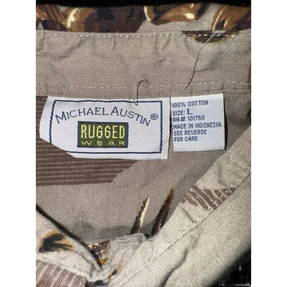 VTG Michael Austin Rugged Wear Wildlife Deer Print Button Down Shirt Size Large - Picture 2 of 8